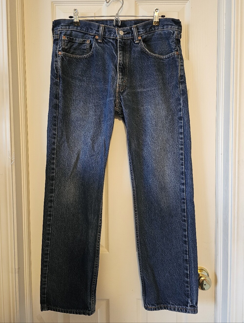 LEVI'S 505 Mens Regular Fit Jeans in Dark   Blue Denim 100% COTTON SIZE 34/30.